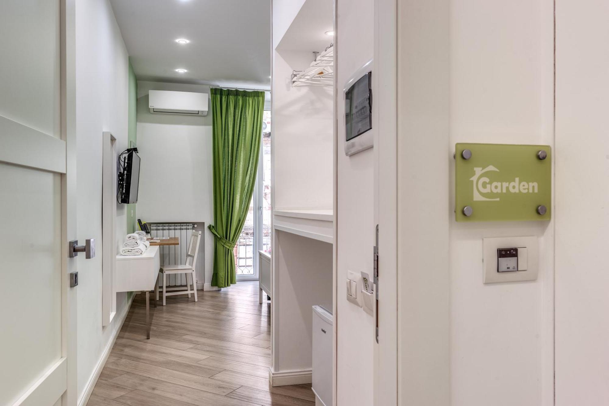 Casa Galu' Bed & Breakfast เนเปิลส์ ภายนอก รูปภาพ