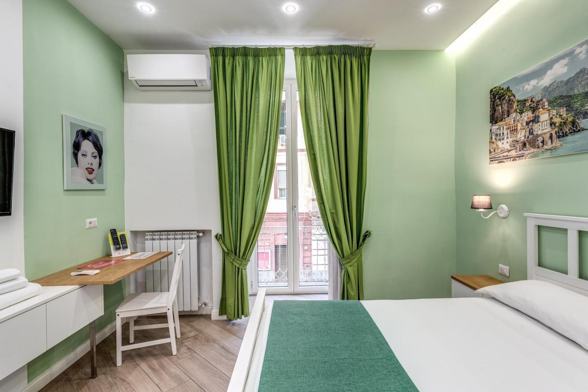 Casa Galu' Bed & Breakfast เนเปิลส์ ภายนอก รูปภาพ